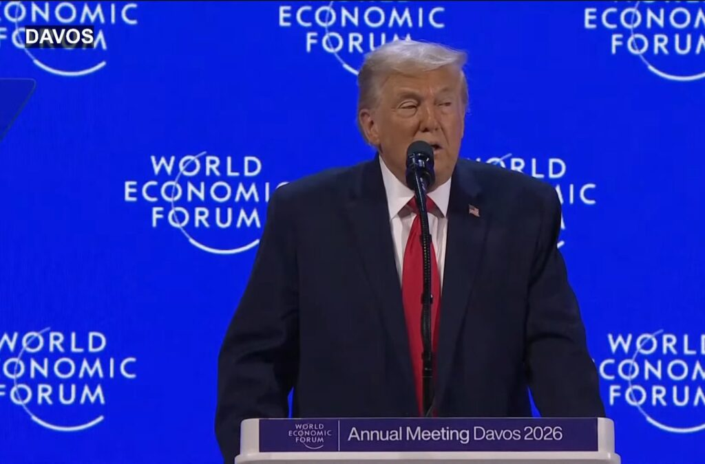 CRITICA TRUMP A EUROPA E INSISTE CON ‘PROTEGER’ GROENLANDIA