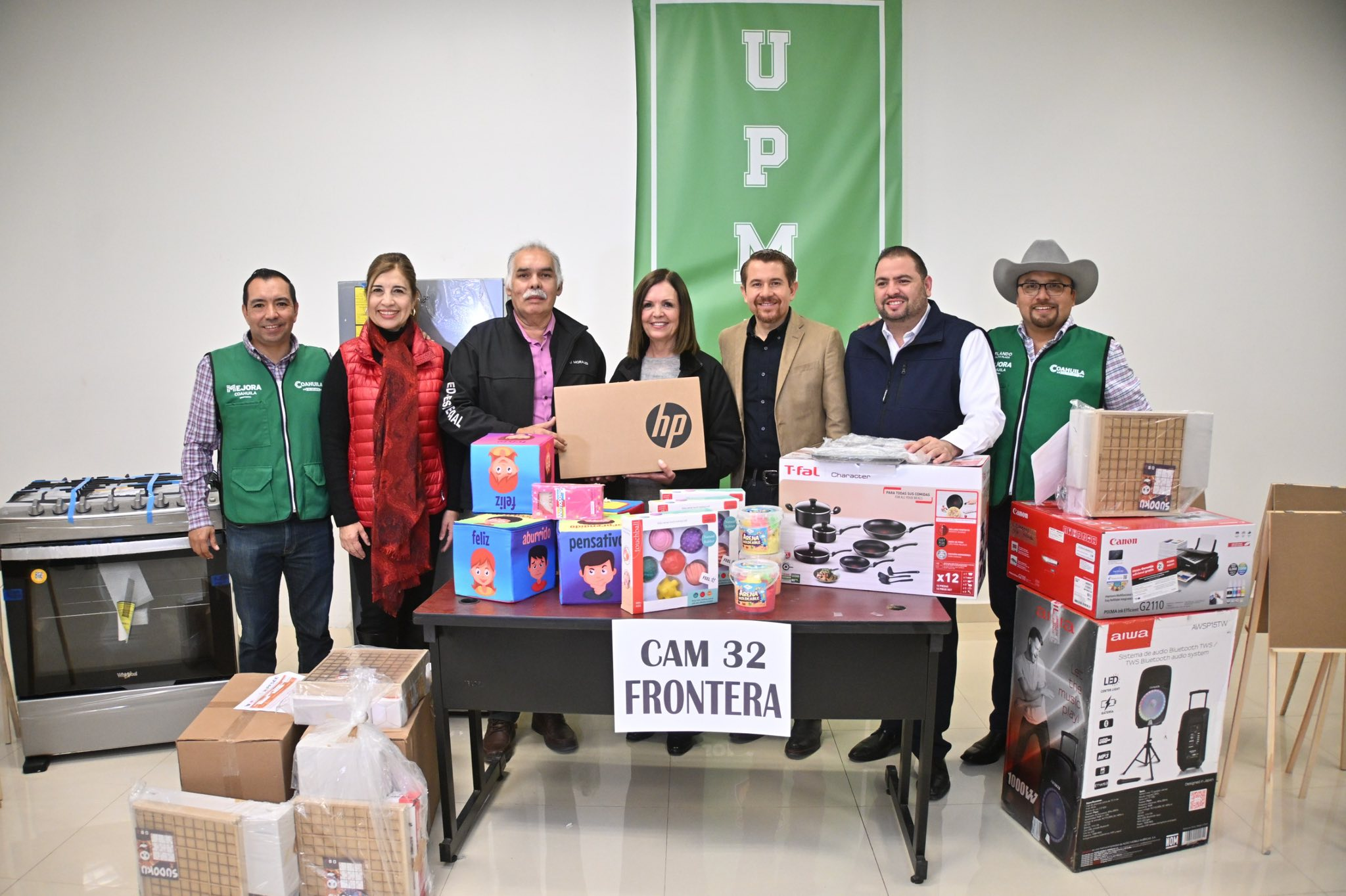 FORTALECEN LA EDUCACIÓN ESPECIAL CON ENTREGA DE EQUIPAMIENTO A CENTROS DE ATENCIÓN MÚLTIPLE EN FRONTERA