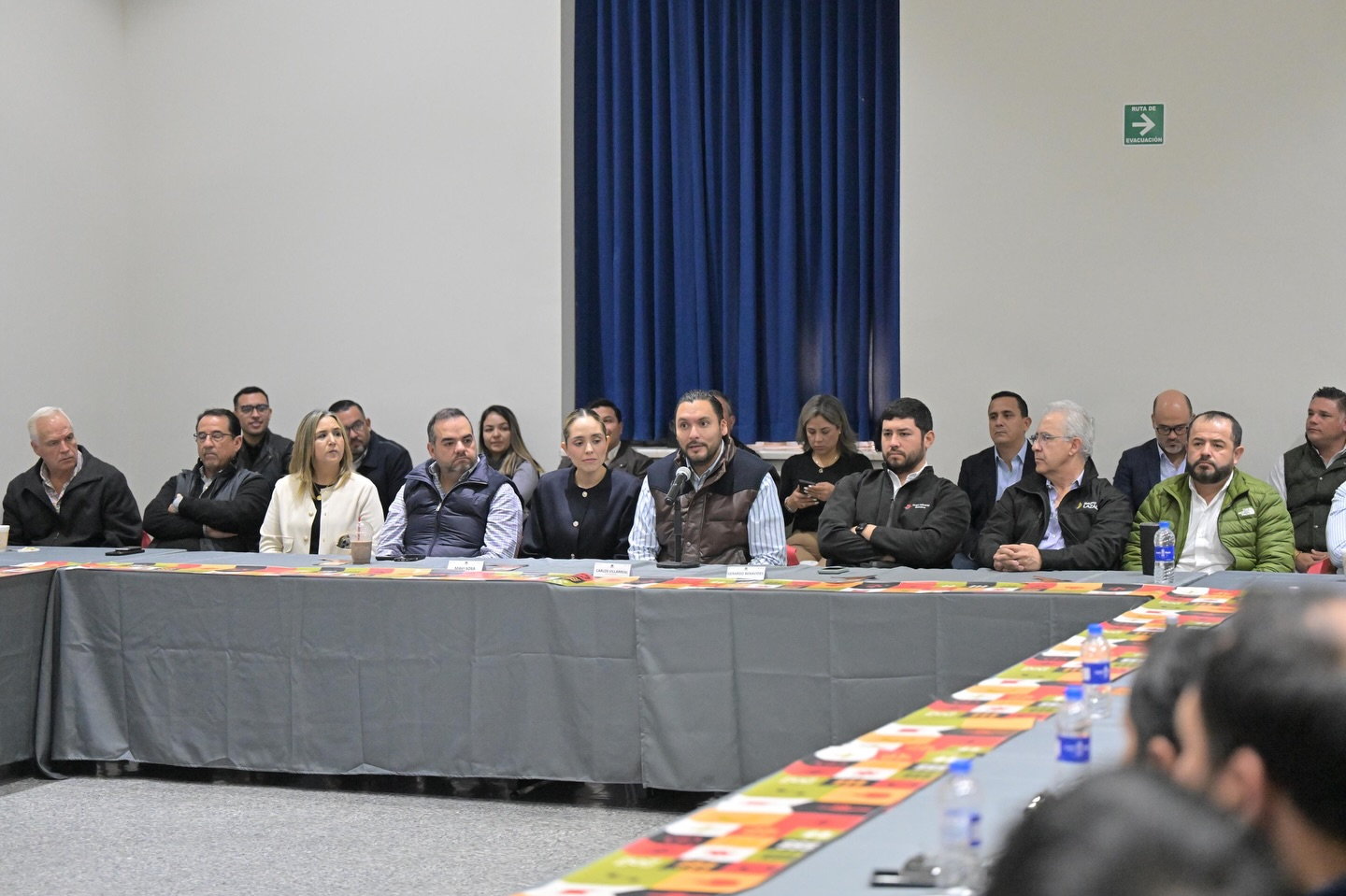 ALCALDE DE MONCLOVA SE REÚNE CON EMPRESARIOS PARA IMPULSAR EL DESARROLLO ECONÓMICO Y EL TURISMO