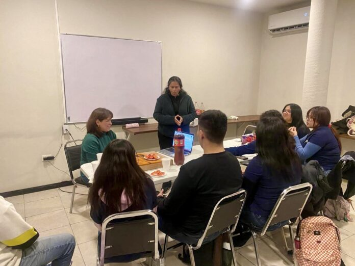 REFUERZAN PREVENCIÓN DE ADICCIONES ENTRE JÓVENES DEL IMARC CON PLÁTICAS DEL CIJ Y MISIONES CULTURALES