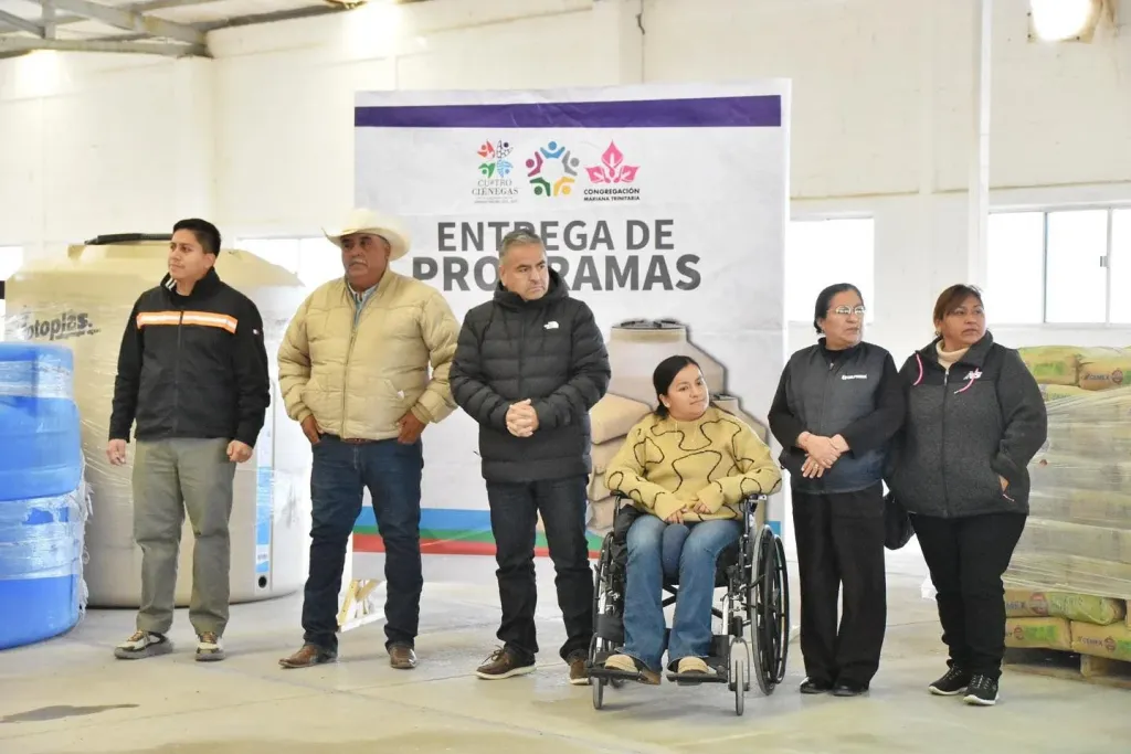 ENTREGA DE CEMENTO Y TINACOS BENEFICIA A 40 FAMILIAS DE CUATRO CIÉNEGAS