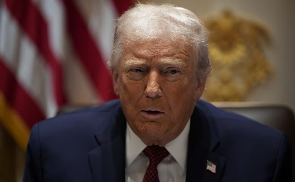 TRUMP EVALÚA “ACTIVAMENTE” LA COMPRA DE GROENLANDIA; NO DESCARTA LA OPCIÓN MILITAR: CASA BLANCA