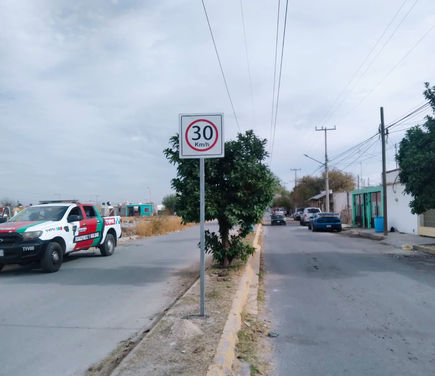 FRONTERA REDUCE RIESGOS VIALES CON SEÑALÉTICA Y REDUCTORES DE VELOCIDAD