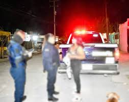 FISCALÍA INVESTIGA INCENDIO DE CAMIONETA EN FRACCIONAMIENTO AZTECA