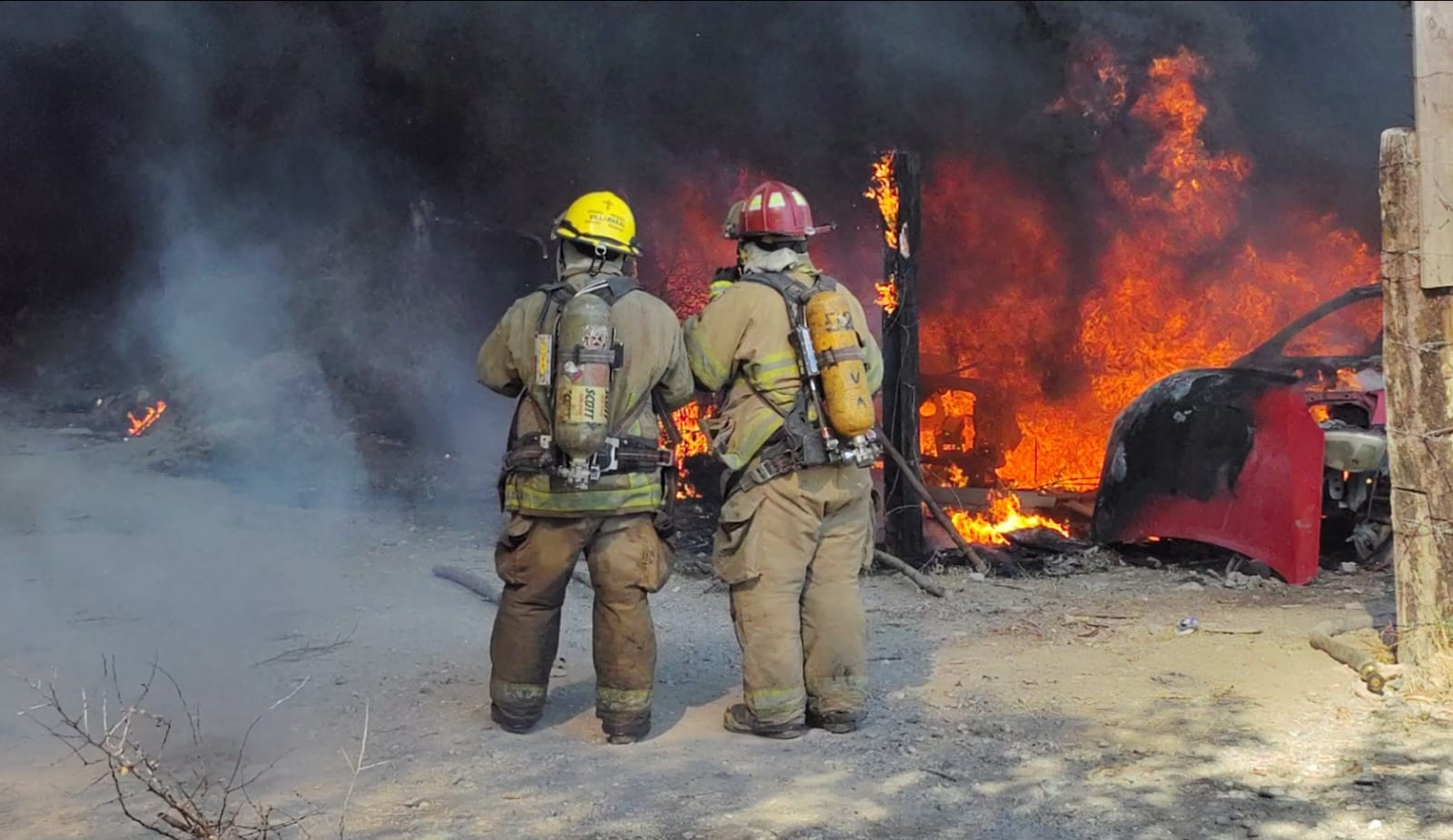 GOBIERNO MUNICIPAL ATIENDE INCENDIO EN YONKE DE LA COLONIA EL PUEBLO