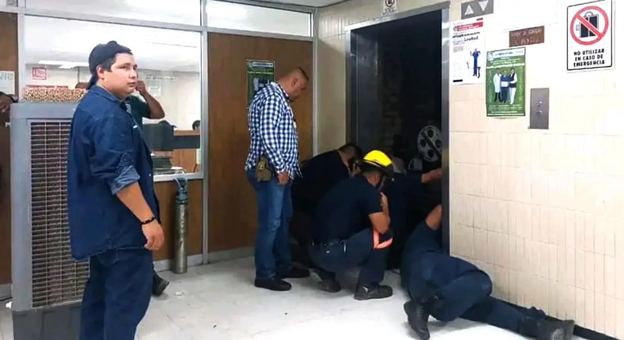 FALLAS EN ELEVADORES DEL IMSS CONTINÚAN EN PROCESO DE SOLUCIÓN, INFORMA HUMBERTO PRADO