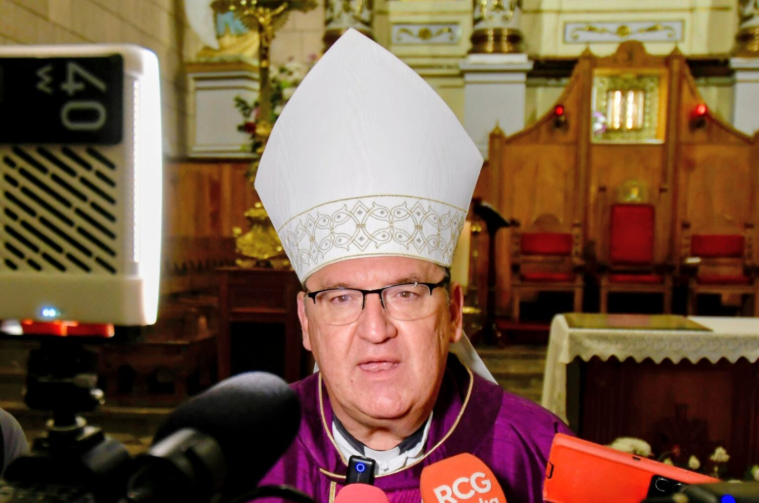INVITA OBISPO HILARIO A LOS «THERIAN» A RECONOCER SUS CUALIDADES HUMANAS Y ACERCARSE A DIOS