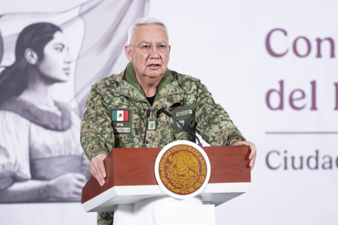 SE LE QUIEBRA LA VOZ AL GENERAL TREVILLA POR ELEMENTOS CAÍDOS