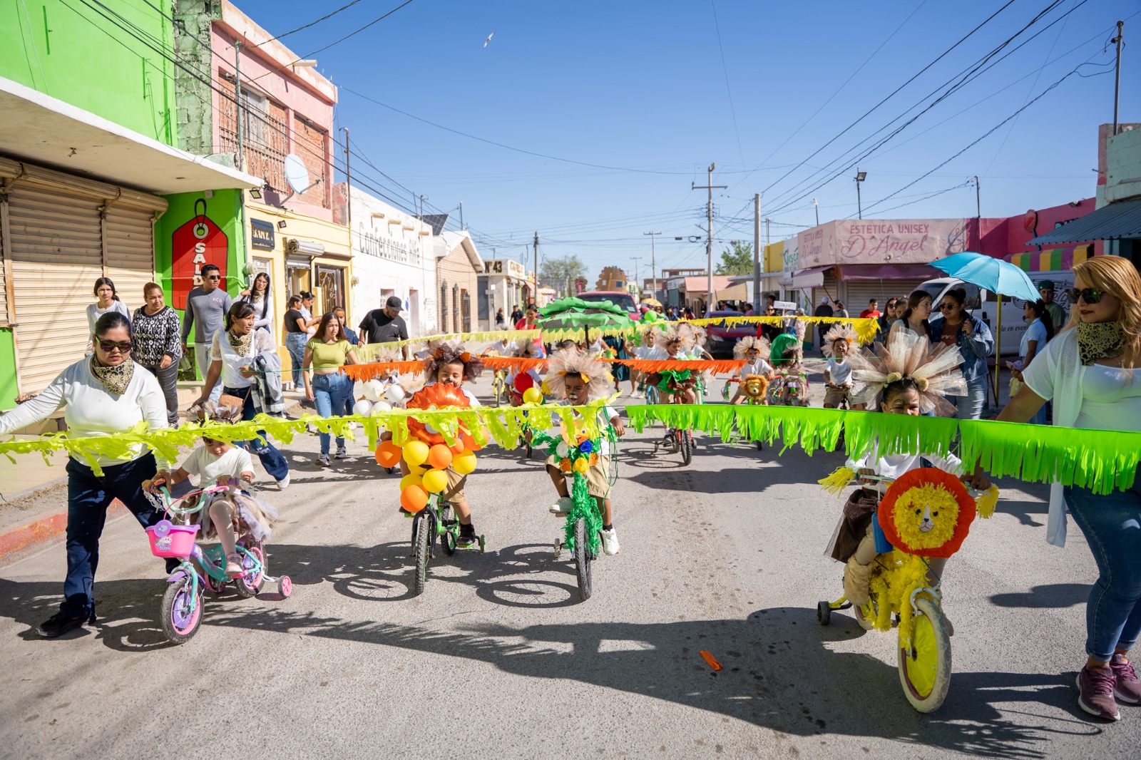 NIÑEZ DE CASTAÑOS CELEBRA LA LLEGADA DE LA PRIMAVERA