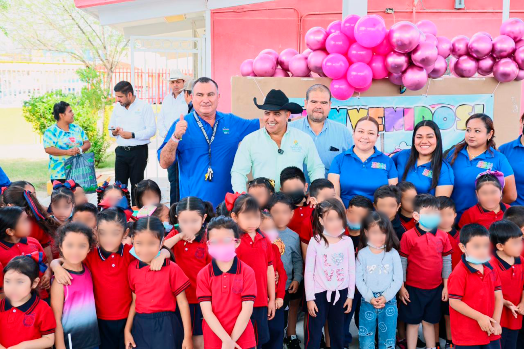 LLEVA CHANO DÍAZ BRIGADA ESCOLAR AL JARDÍN DE NIÑOS “ESTELA V. BARRAGÁN”