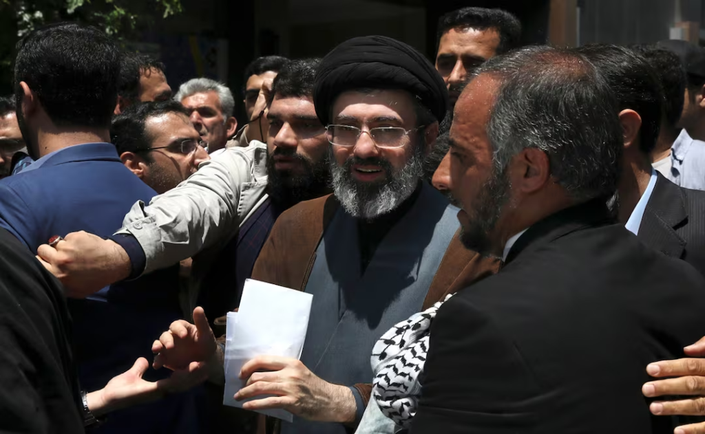 EU OFRECE RECOMPENSA DE 10 MDD POR INFORMACIÓN SOBRE MOJTABA JAMENEI, NUEVO LÍDER SUPREMO DE IRÁN; INCLUYE A 2 MINISTROS