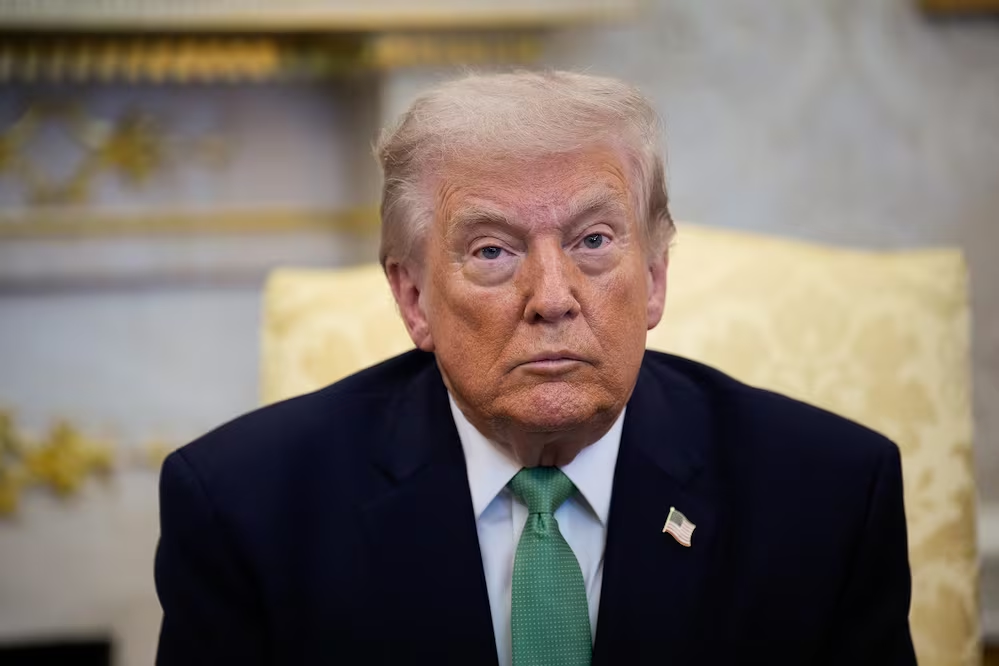 “ES UN DÉBIL”: TRUMP Y SU GABINETE REACCIONAN A RENUNCIA DE ASESOR ANTITERR0RISMO POR LA GUERRA EN IRÁN