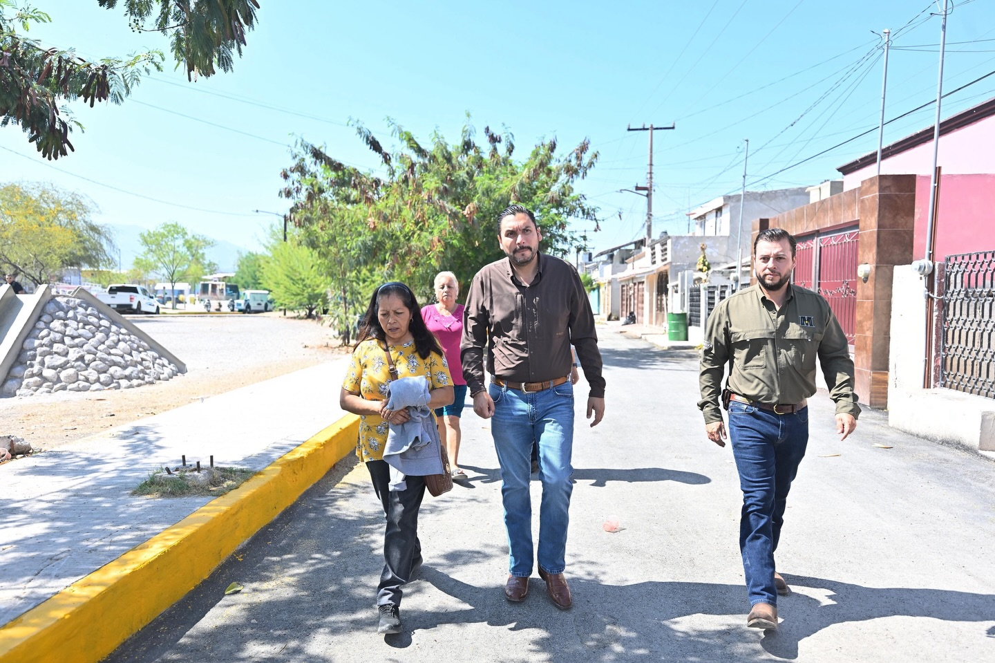 SUPERVISAN OBRAS DEL PLAN DE INVERSIÓN #PRENDAMOSMONCLOVA EN LA COLONIA MIRAVALLE