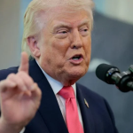 TRUMP SE INFORMA DEL CONFLICTO CON IRÁN A TRAVÉS DE UN VIDEO QUE RESUME LOS BOMBARDEOS DE EU, REPORTA NBC