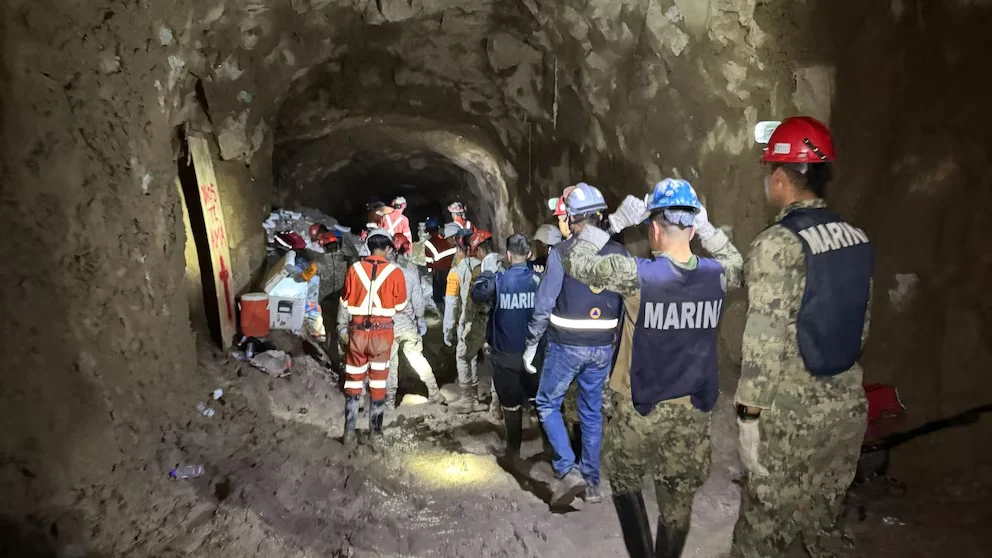 MANTIENEN ESPERANZA DE ENCONTRAR CON VIDA A TRABAJADORES ATRAPADOS EN MINA DE SINALOA TRAS 6 DÍAS DE BÚSQUEDA