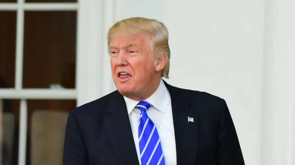 A ‘YISUS’ NI LO METAN: PAPA LEÓN XIV CORRIGE A TRUMP; ‘DIOS NO BENDICE’ GUERRA CON IRÁN