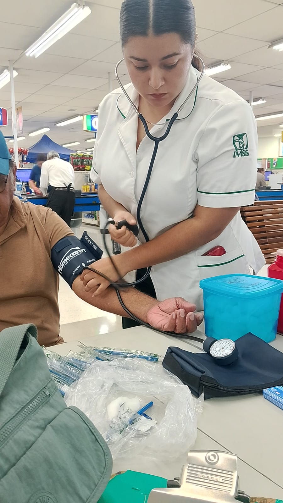 RECOMIENDA IMSS COAHUILA MONITOREAR LA PRESIÓN ARTERIAL PERMANENTEMENTE