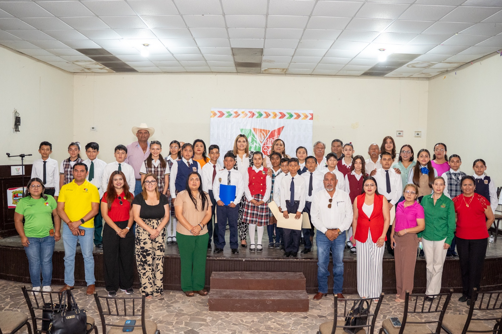ELIGEN A CABILDO INFANTIL DE CASTAÑOS