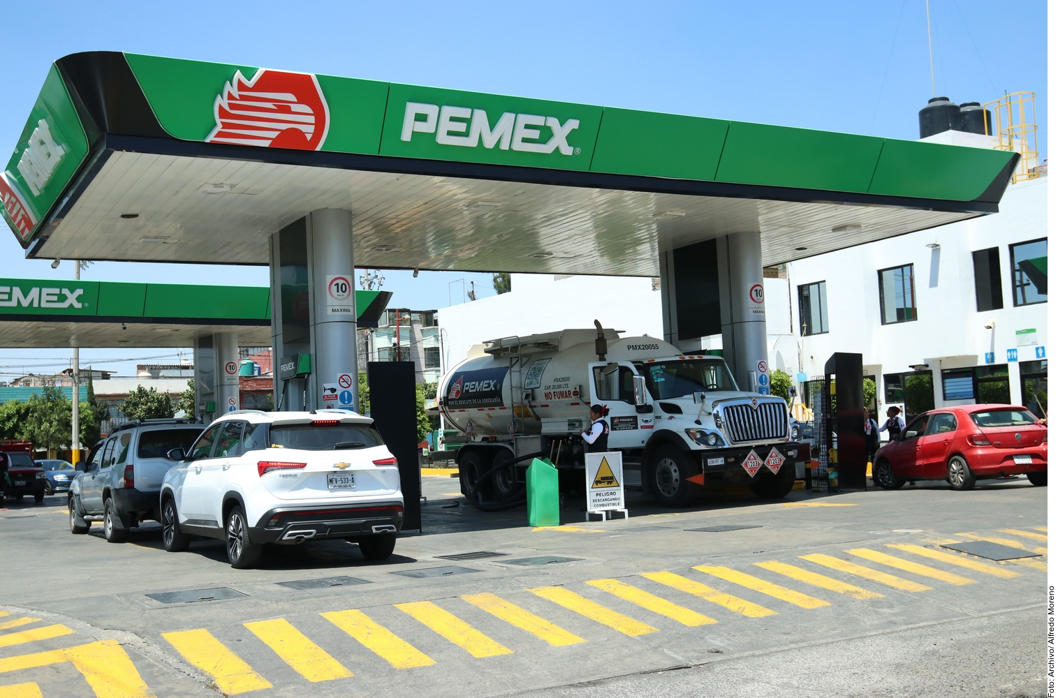  CUESTA 5 MIL MDP SEMANALES SUBSIDIAR IEPS A GASOLINAS.- CLAUDIA SHEINBAUM  