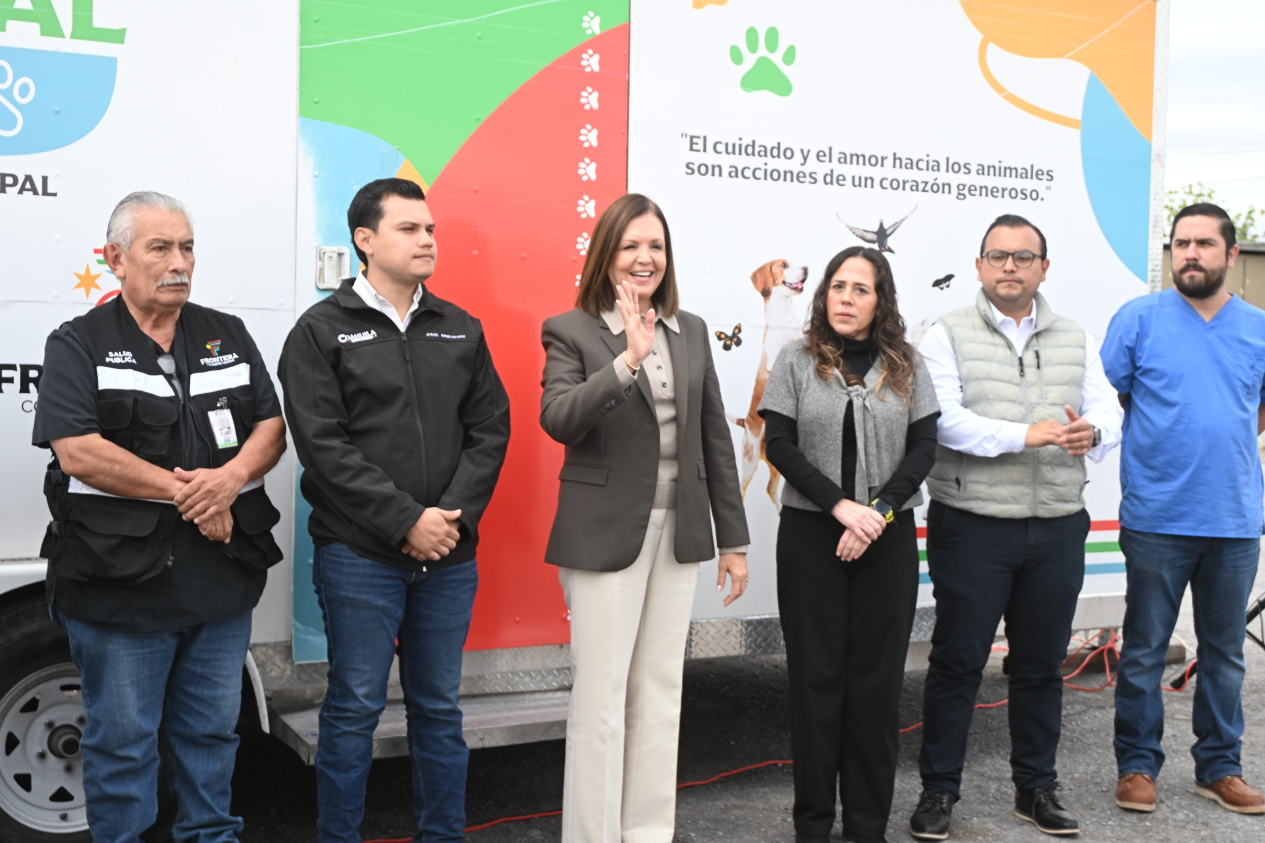 SARI PÉREZ ARRANCA CAMPAÑA GRATUITA DE ESTERILIZACIÓN ANIMAL EN FRONTERA