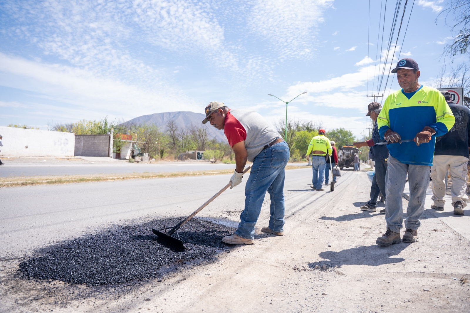 INICIAN TRABAJOS DE BACHEO EN EL BULEVAR JUÁREZ EN CASTAÑOS