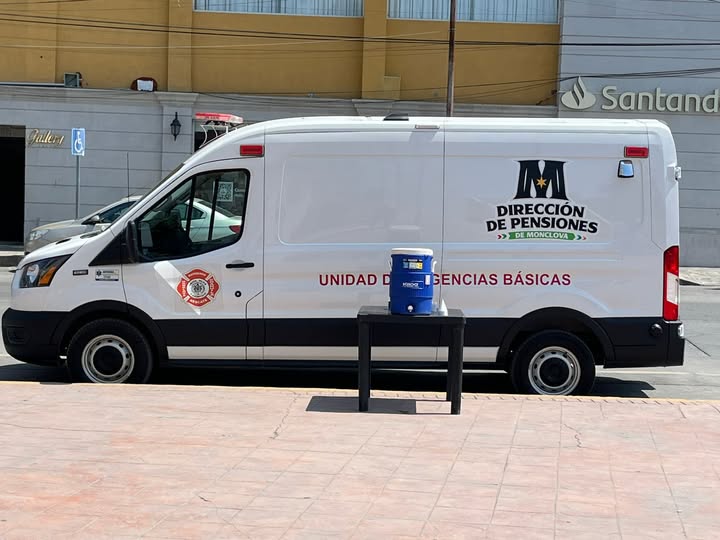 INSTALAN PUNTOS DE HIDRATACIÓN EN MONCLOVA