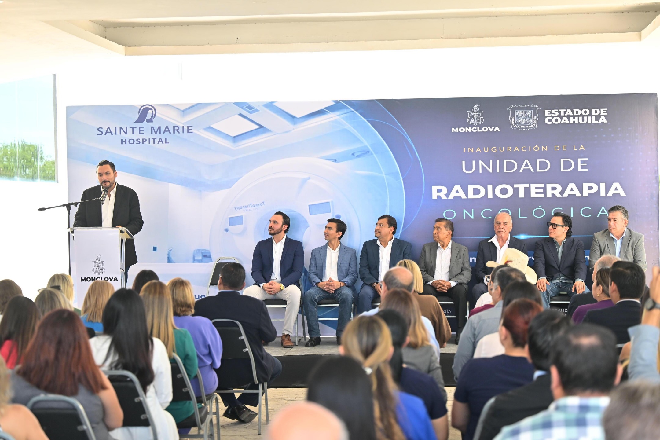 INAUGURAN NUEVA UNIDAD DE RADIOTERAPIA EN HOSPITAL SAINTE MARIE DE MONCLOVA