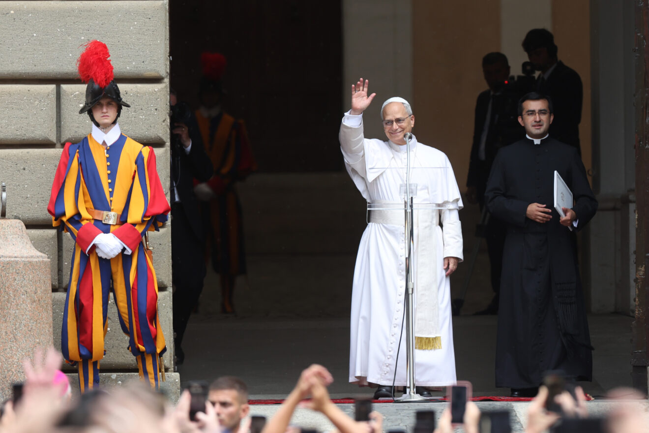 EL PAPA LEÓN XIV LANZA SU PRIMERA ENCÍCLICA ADVIRTIENDO SOBRE LA IA Y EL FUTURO DE LO HUMANO