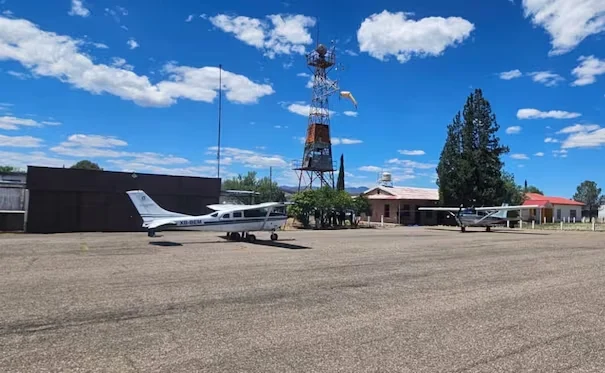 INVESTIGAN M*ERTE DE DOS PILOTOS EN AEROPISTA DE CHIHUAHUA; ERAN ORIGINARIOS DE SINALOA