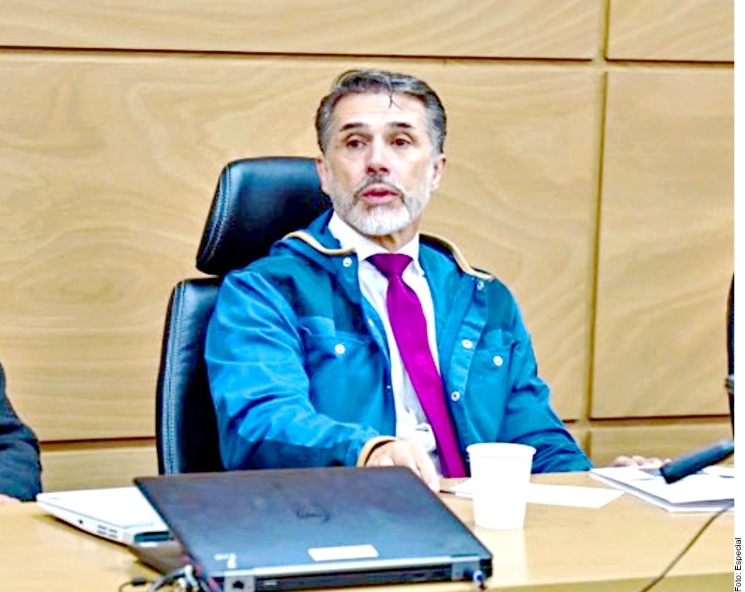 ORDENAN DAR DE BAJA A MAYER EN MORENA; ACUSAN DAÑO A IMAGEN
