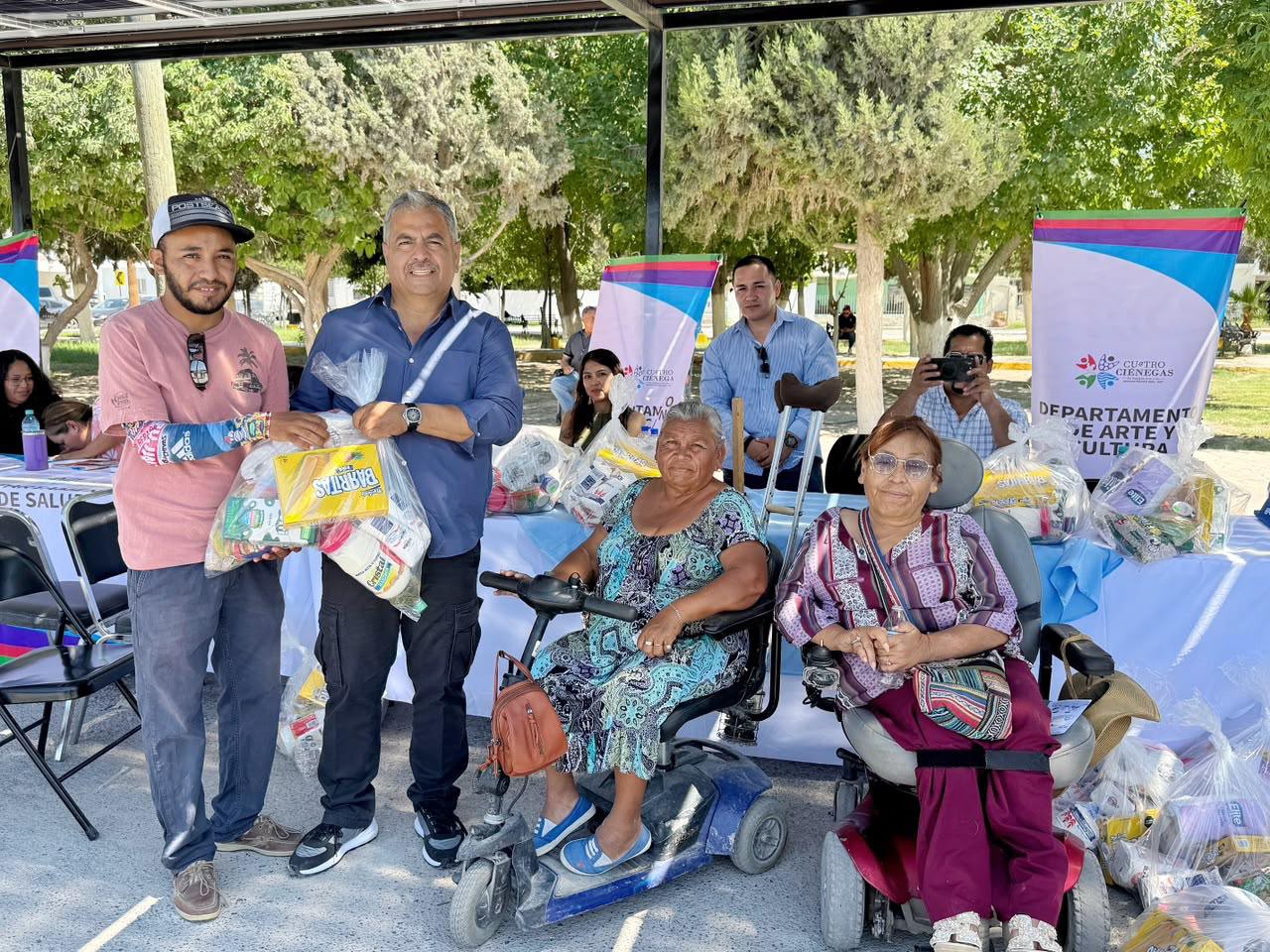 MANTIENE VÍCTOR LEIJA GOBIERNO CERCANO Y DE PUERTAS ABIERTAS