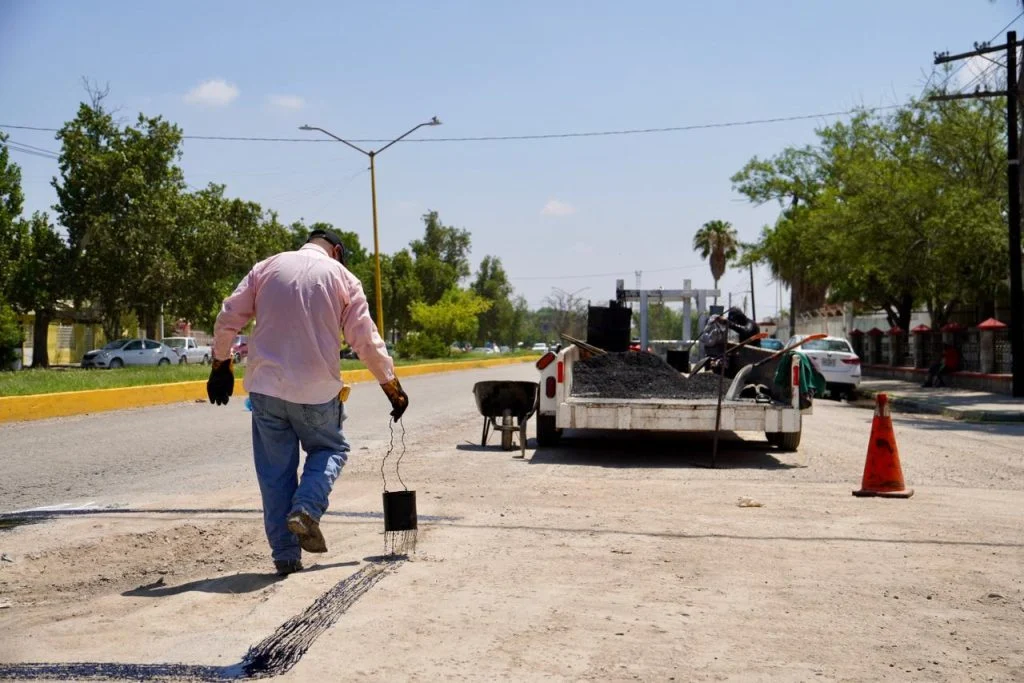 SUPERVISA CHANO AVANCE EN ESTRATEGIA DE BACHEO
