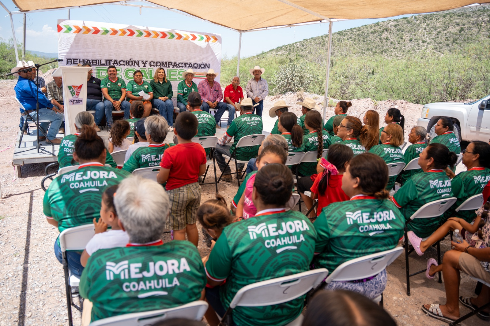 FORTALECE YESICA SIFUENTES COMUNIDADES RURALES DE CASTAÑOS CON LA REHABILITACIÓN DEL CAMINO AL EJIDO DOLORES