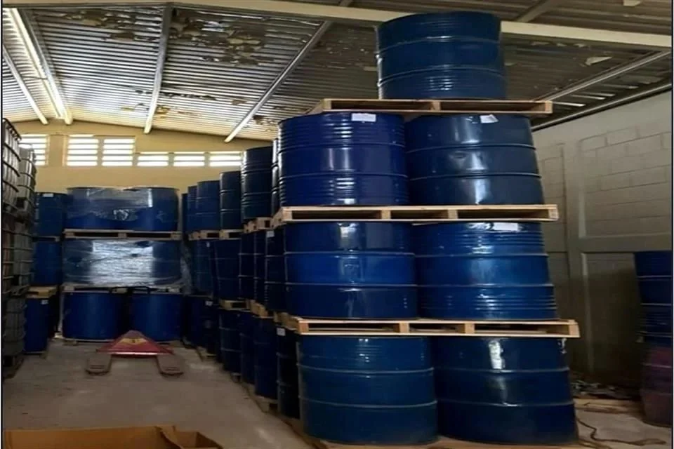 ASEGURA SEDENA 24 MIL LITROS DE METHS EN SINALOA