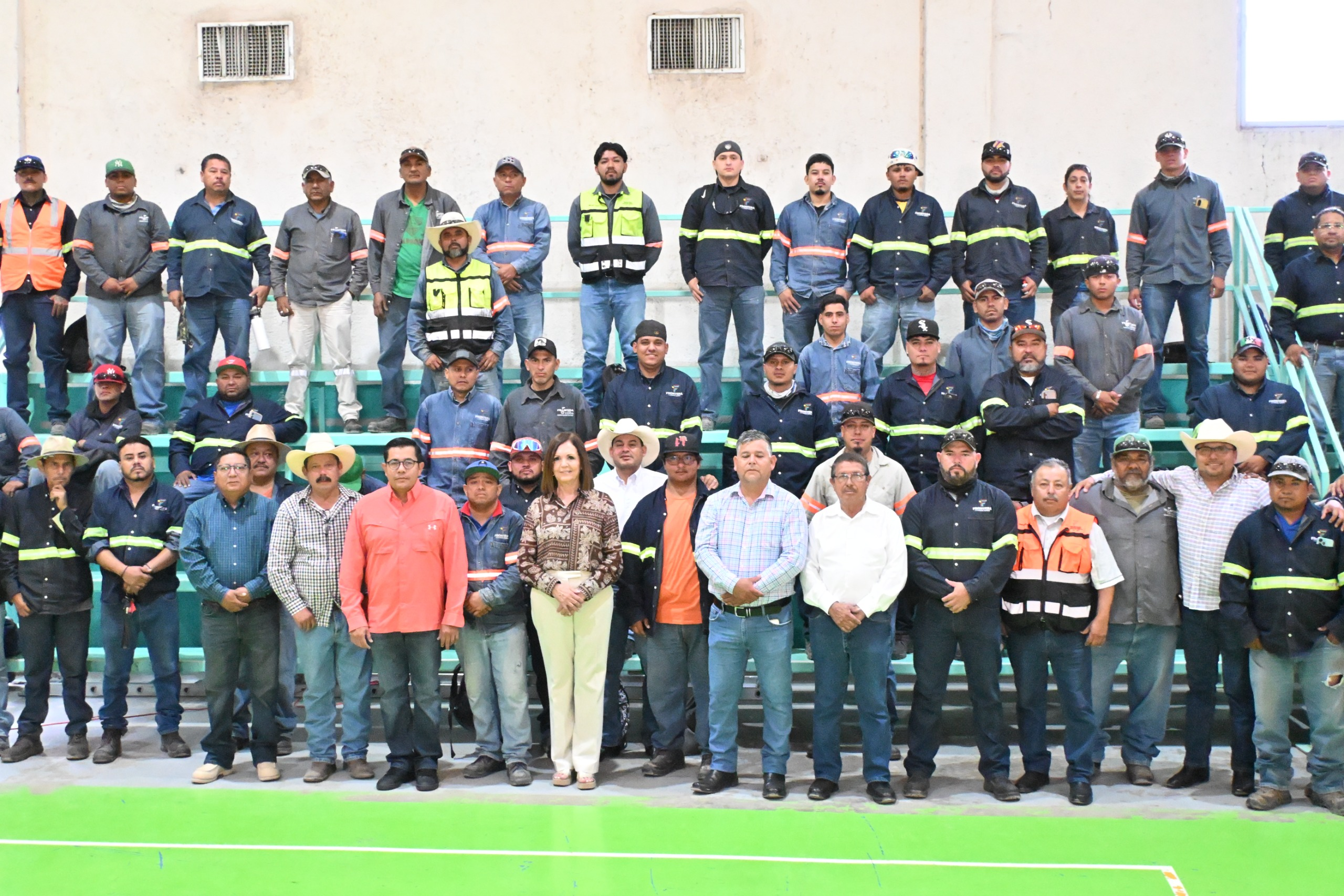 FRONTERA EQUIPA A PERSONAL SINDICALIZADO PARA GARANTIZAR SU SEGURIDAD