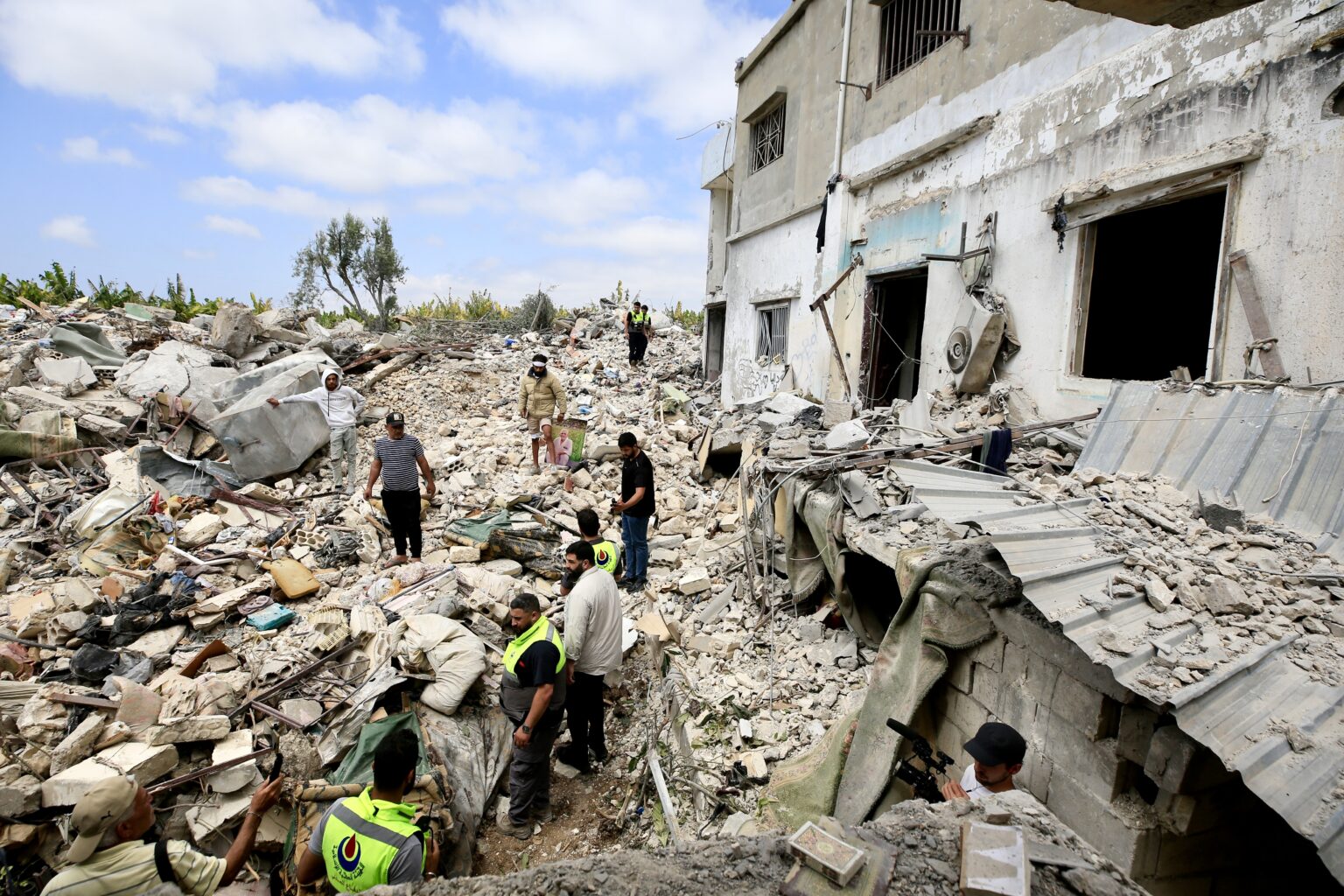 LOS BOMBARDEOS DE ISRAEL EN EL LÍBANO ESTÁN DESTRUYENDO HOSPITALES Y MATANDO PERSONAL SANITARIO