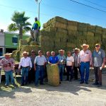 FORTALECE YESICA SIFUENTES APOYO AL CAMPO CON ENTREGA DE 688 PACAS DE ALFALFA