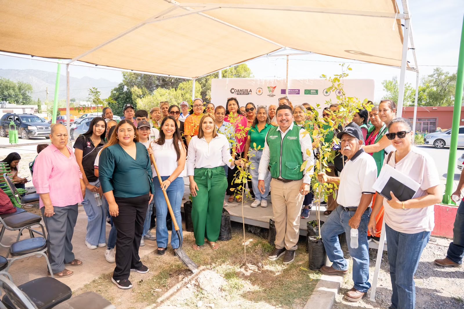 IMPULSA CASTAÑOS REFORESTACIÓN CON ENTREGA DE ÁRBOLES A CAMBIO DE PET
