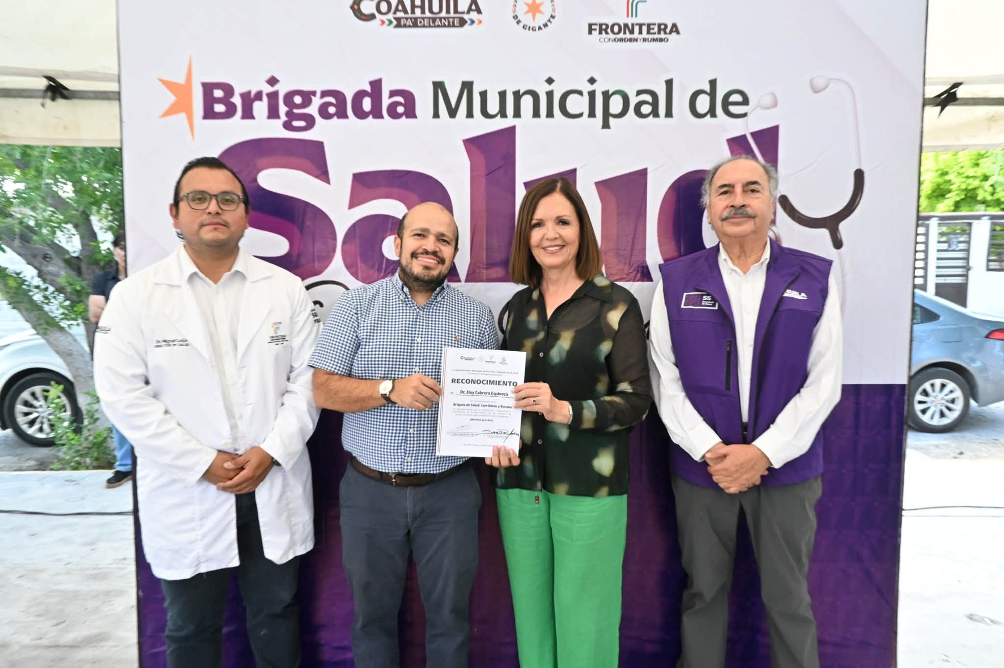 LLEVA SARI PÉREZ BRIGADA DE SALUD A LA COLONIA ELSA HERNÁNDEZ