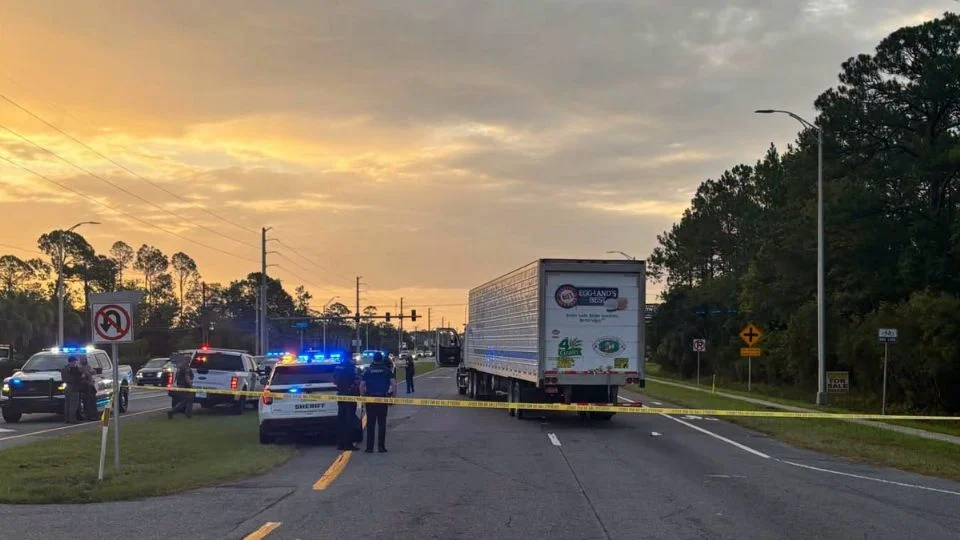 IDENTIFICAN AL MIGRANTE QUE MURIÓ ATROPELLADO TRAS HUIR DEL ICE EN FLORIDA: ERA MEXICANO