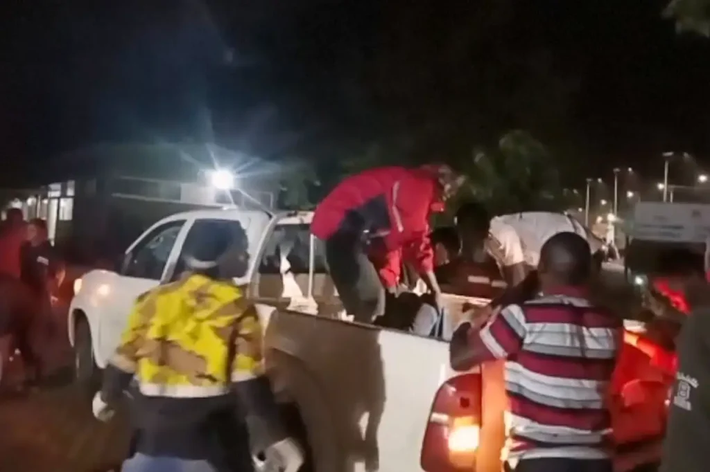 AL MENOS 20 NIÑOS DE PRIMARIA MUEREN EN CHOQUE DE AUTOBÚS EN UGANDA