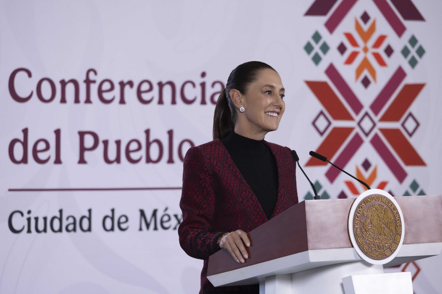 TODOS ME HABLARON MARAVILLAS DE MÉXICO Y LA SELECCIÓN.- SHEINBAUM  