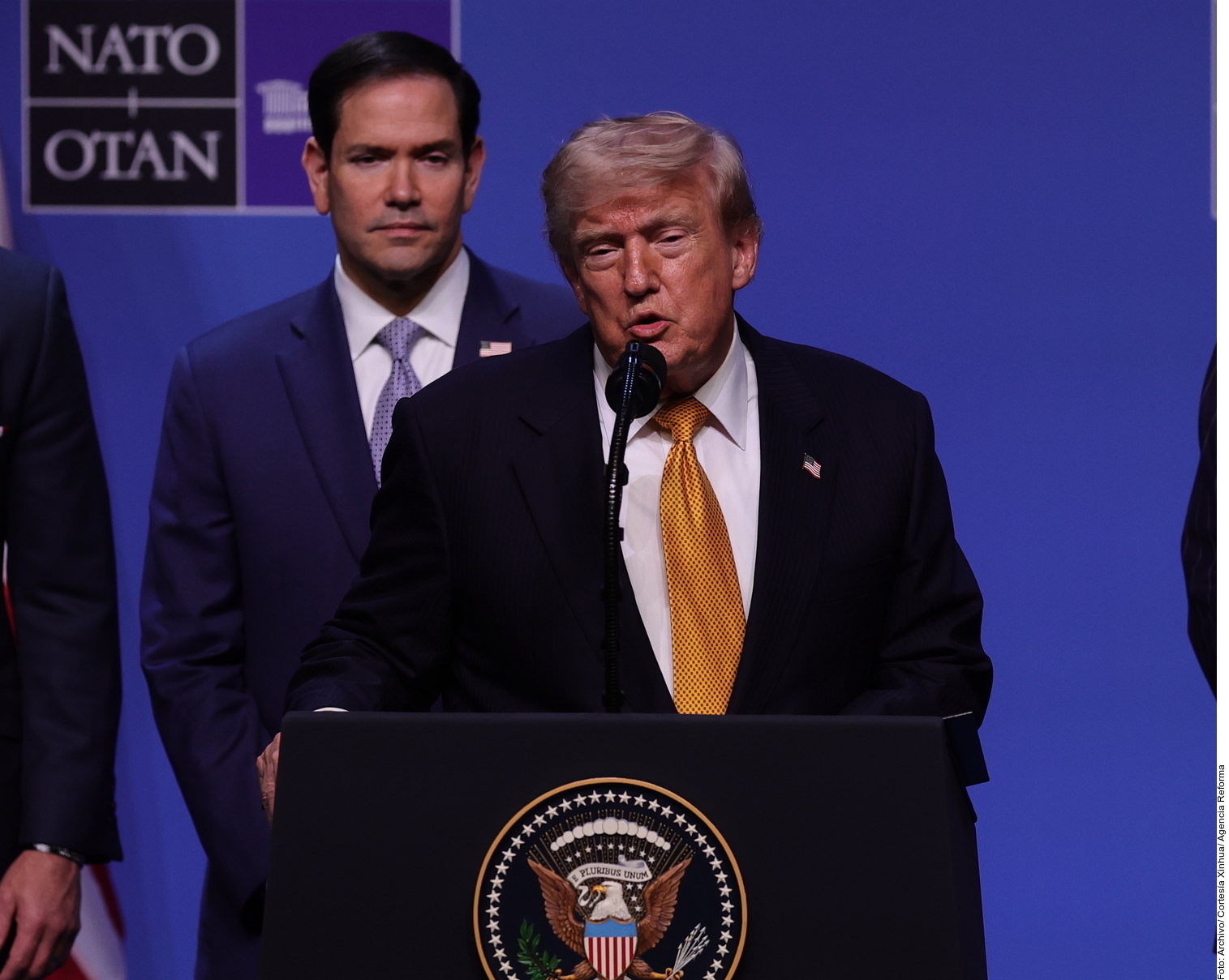 TRUMP DESCARTA LA VÍA DIPLOMÁTICA PARA ABRIR EL ESTRECHO DE ORMUZ Y ORDENA MÁS ATAQUES CONTRA IRÁN