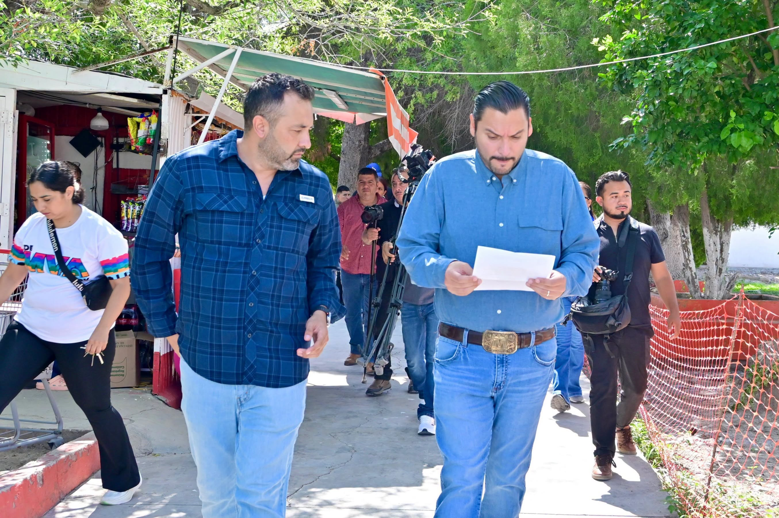 SUPERVISA CARLOS VILLARREAL REMODELACIÓN DE LA UNIDAD DEPORTIVA NORA LETICIA ROCHA