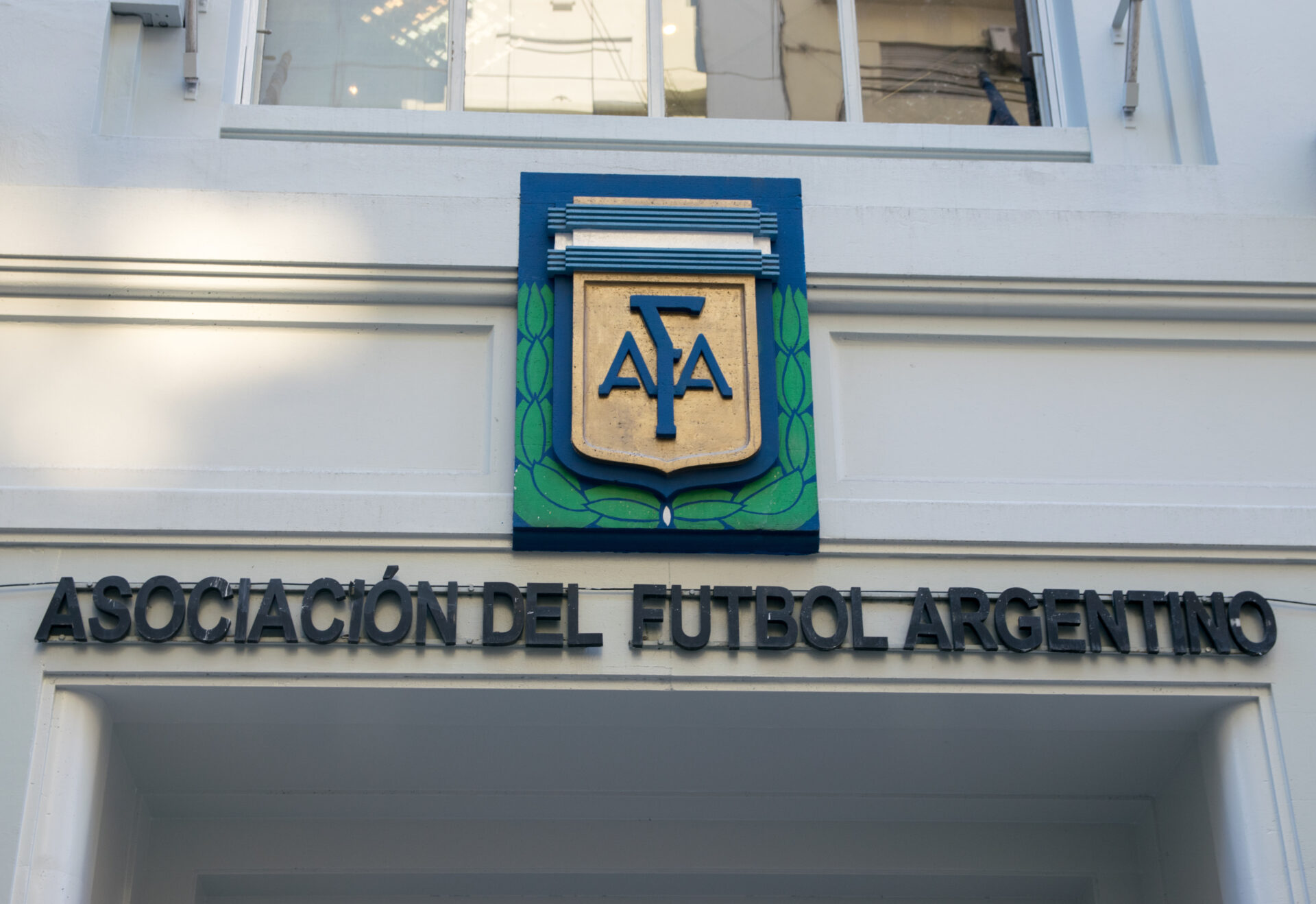 FBI INVESTIGA A LA ASOCIACIÓN DEL FÚTBOL ARGENTINO POR LAVADO DE DINERO EN ESTADOS UNIDOS