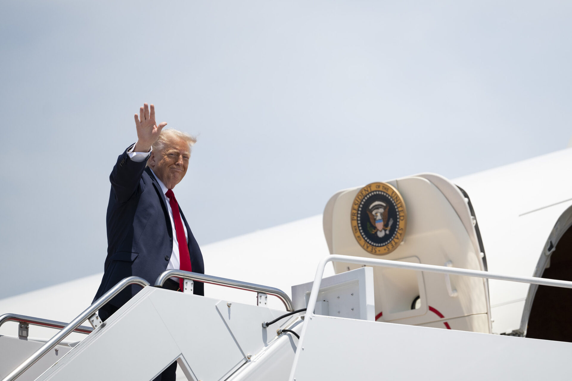 AEROPUERTO DE PALM BEACH, FLORIDA, AHORA LLEVA EL NOMBRE DE DONALD TRUMP