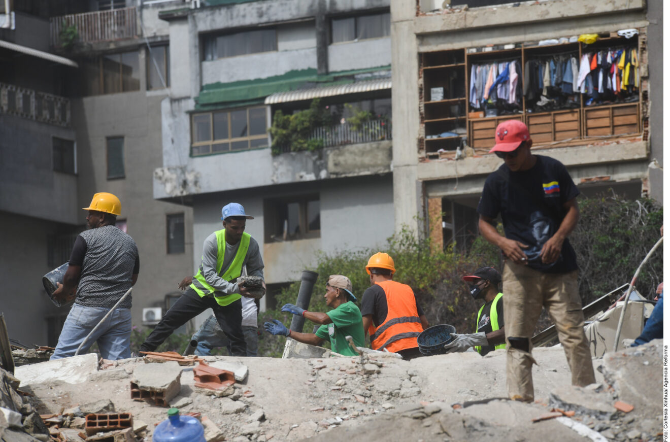 AUMENTAN A 3 MIL 811 LOS MUERTOS POR LOS TERREMOTOS EN VENEZUELA