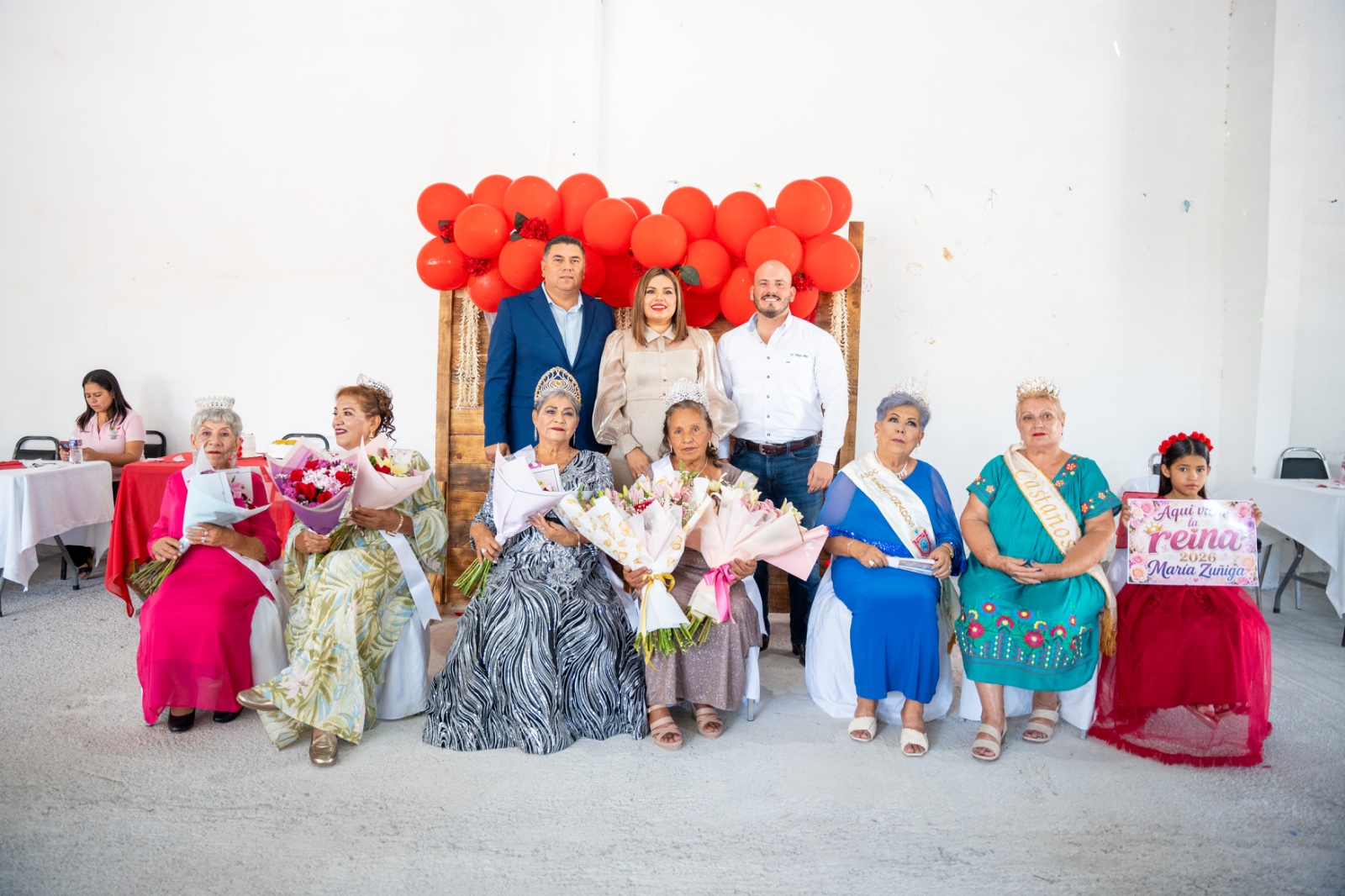 CORONAN A NUEVA REINA DEL COMEDOR DEL ADULTO MAYOR EN CASTAÑOS