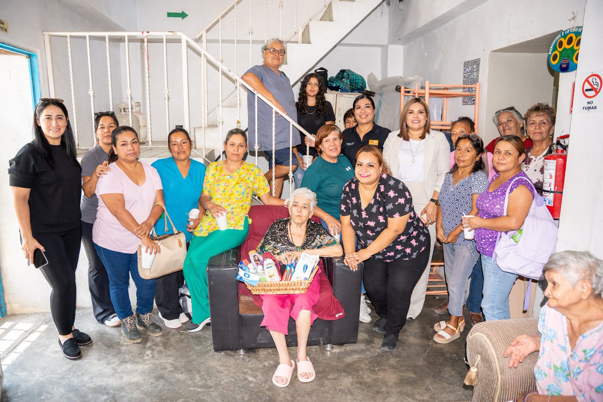 FORTALECE YESICA SIFUENTES ATENCIÓN Y ACOMPAÑAMIENTO A ADULTOS MAYORES