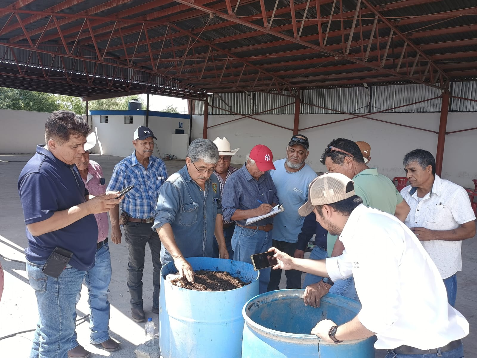 SARI PÉREZ ACERCA HERRAMIENTAS INNOVADORAS PARA EL DESARROLLO RURAL
